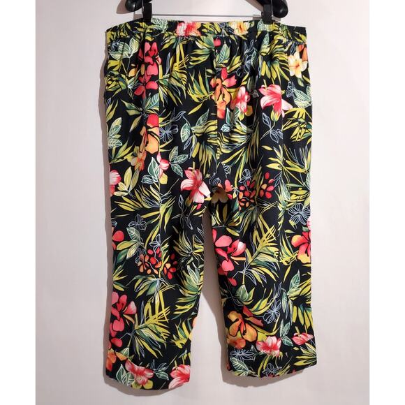 Maggie Barnes Tropical Floral Linen Blend Capri Pants Plus 20W Hawaii Island - Picture 2 of 11